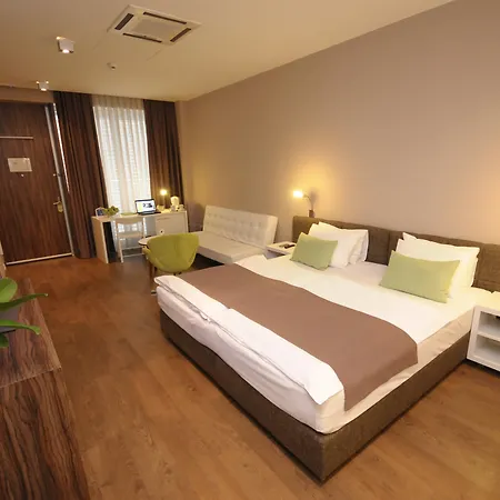 Adresa 4* Belgrado